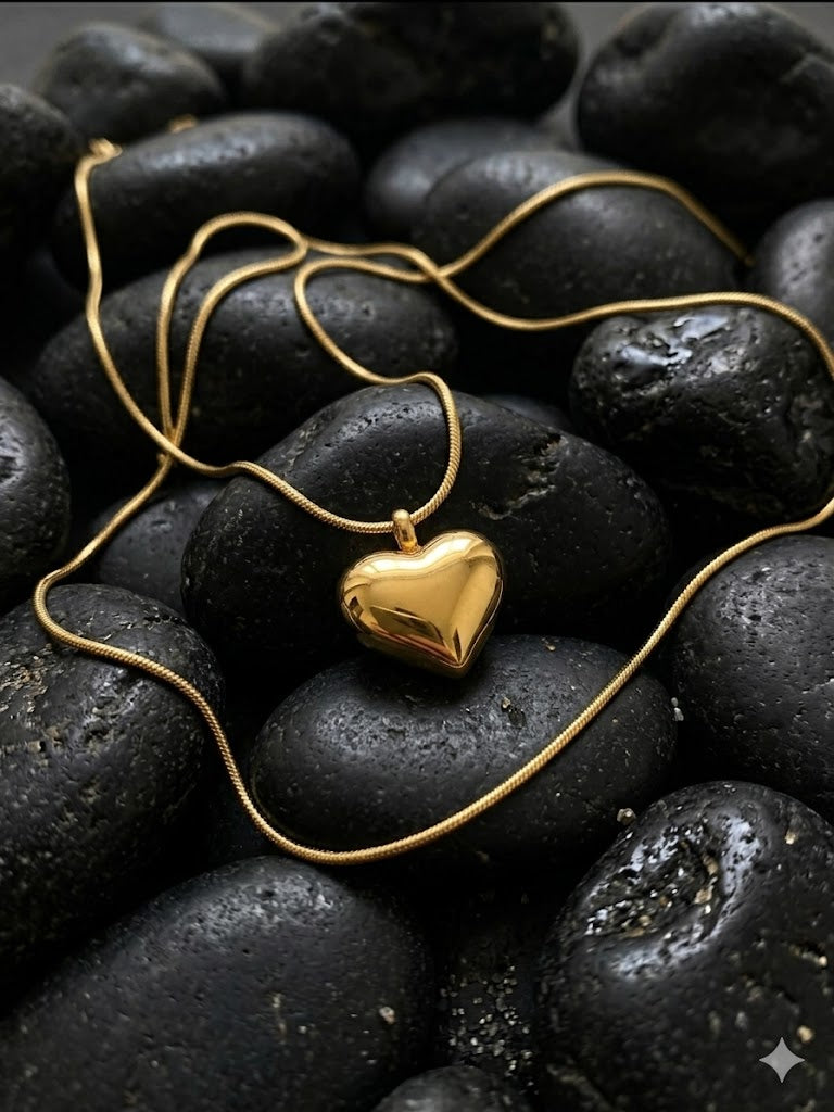 Eternal Heart Pendant – 18K Gold Plated – Hypoallergenic - Anti-Tarnish & Waterproof