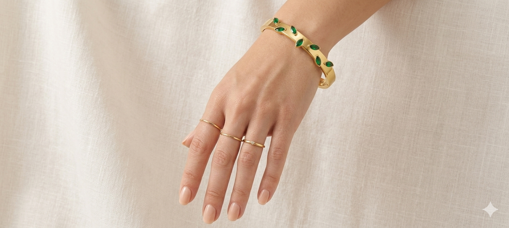 Serene Emerald Vine Bangle | Sleek Design for Small Wrists | Anti-Tarnish 18K Gold Plated | Waterproof & Hypoallergenic