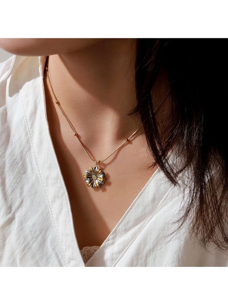 Floral 18K Gold & Silver Plated Anti-Tarnish Pendant Hypoallergenic - Long Lasting & Waterproof